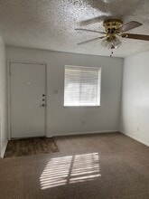 2221 Lavern St in Arlington, TX - Building Photo - Building Photo