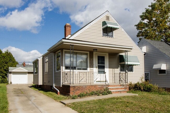 13205 Havana Rd in Garfield Heights, OH - Building Photo - Building Photo