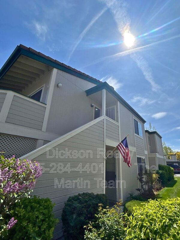 2519 Sunny Slope Dr in Sparks, NV - Foto de edificio - Building Photo