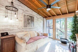 15126 Glenwood in Overland Park, KS - Building Photo - Building Photo