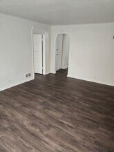 834 Lane Blvd, Unit 834 Lane Blvd. #2 in Kalamazoo, MI - Foto de edificio - Building Photo