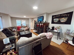 1844 Woodland Ave in Duluth, MN - Building Photo - Building Photo