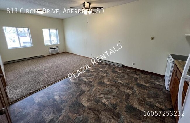 property at 10 9th Ave SW