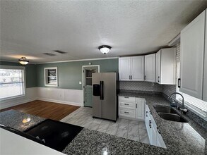 431 Richey Rd in Leesburg, FL - Building Photo - Building Photo