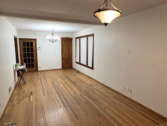 5030 W Winnemac Ave in Chicago, IL - Building Photo - Building Photo