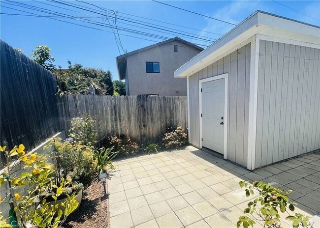 402 Avalon St in Morro Bay, CA - Building Photo - Building Photo