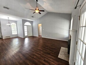 12503 Deer Falls Dr in Austin, TX - Building Photo - Building Photo