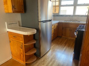 1466 S Sherbourne Dr in Los Angeles, CA - Building Photo - Building Photo