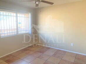 2804 N 43rd Ave in Phoenix, AZ - Building Photo - Building Photo