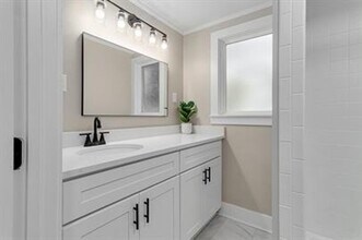 730 W Cherry Ave in Jonesboro, AR - Building Photo - Building Photo