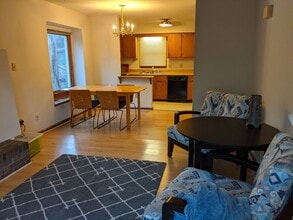 608 Brent Rd in Raleigh, NC - Building Photo - Building Photo