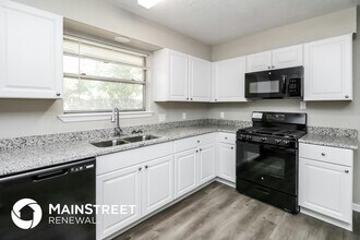 217 Cherrywood Dr in Moore, OK - Building Photo - Building Photo
