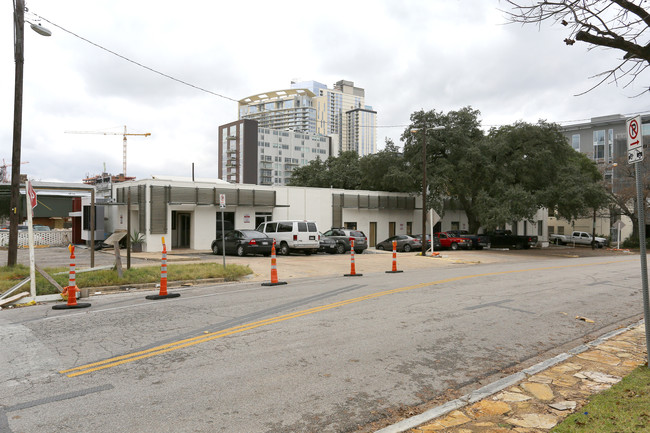 701-711 W 7th St in Austin, TX - Building Photo - Building Photo