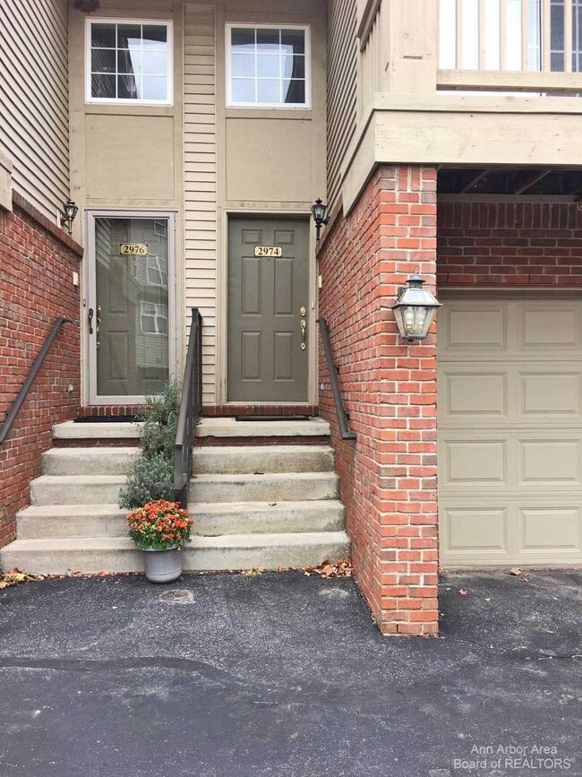 2974 Barclay Way in Ann Arbor, MI - Building Photo - Building Photo
