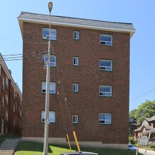 Rockwood Estates in Hamilton, ON - Building Photo - Building Photo