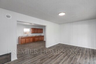 1809 Endrow Ave NE in Canton, OH - Building Photo - Building Photo