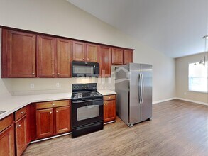 116 Golden Valley Dr in Mooresville, NC - Building Photo - Building Photo