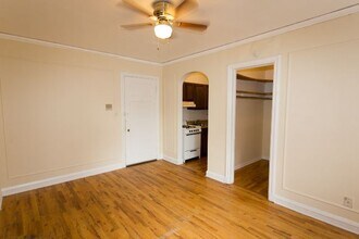 840 W Wolfram in Chicago, IL - Building Photo - Building Photo