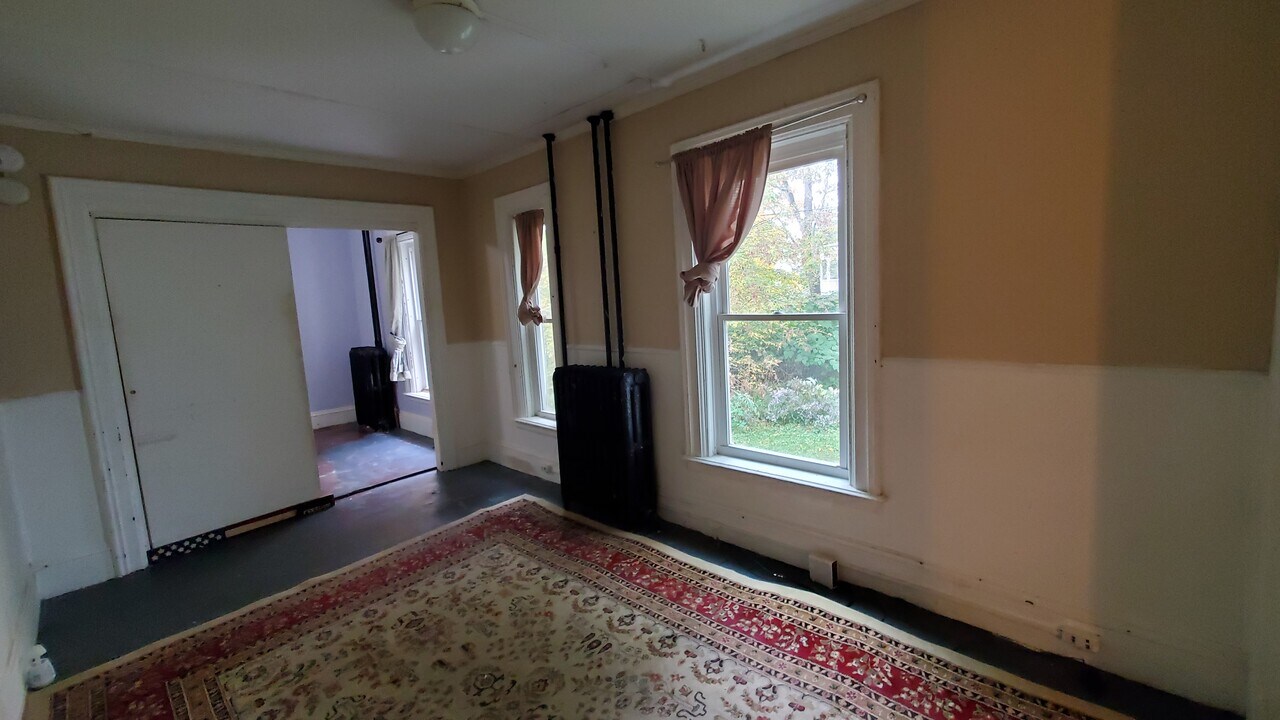 109 High St in St. Albans, VT - Building Photo