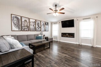 3505 Chippewa Dr in Belleville, IL - Building Photo - Building Photo