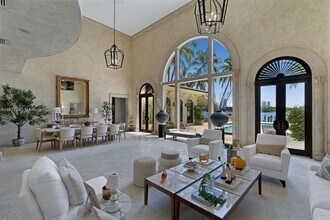 4 Palm Ave in Miami Beach, FL - Building Photo - Building Photo