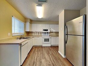 13212 Prestwick Dr in Riverview, FL - Building Photo - Building Photo