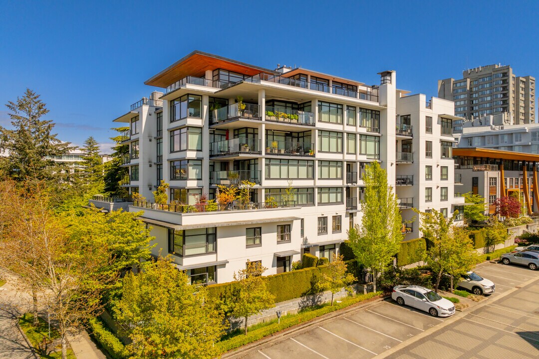 Argyll House West in Vancouver, BC - Building Photo