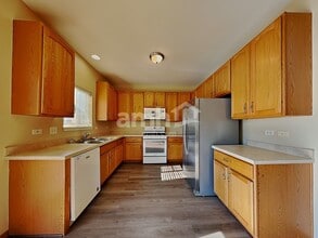 1217 Violet Ln in Joliet, IL - Building Photo - Building Photo