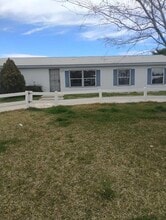 21912 Cajalco Rd in Perris, CA - Building Photo - Building Photo