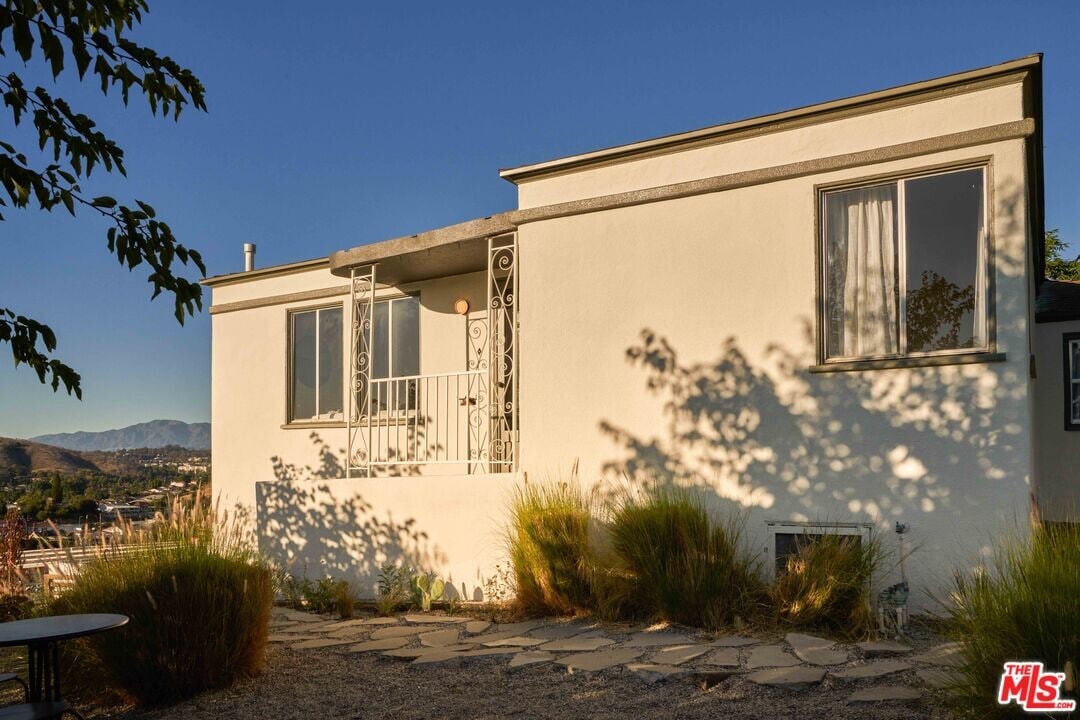 4801 O Sullivan Dr in Los Angeles, CA - Building Photo