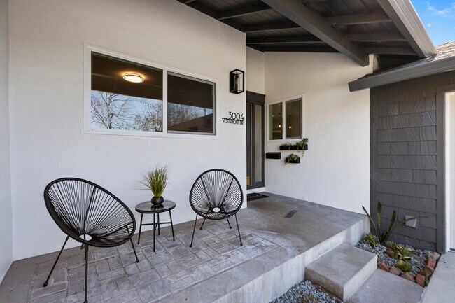 3004 Vistamont Dr in San Jose, CA - Building Photo - Building Photo