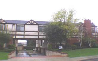 123 E Encinitas Dr Apartments