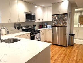 8 Harvard Ter, Unit 8 Harvard Terrace #1 in Boston, MA - Building Photo - Building Photo