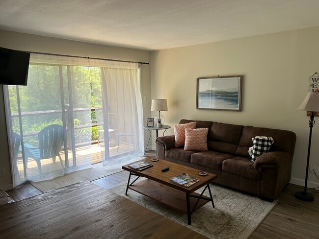 property at 1081 Cove Rd