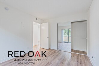 2724 Abbot Kinney Blvd, Unit 101 in Los Angeles, CA - Building Photo - Building Photo