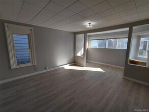 87 W Pierpont St in Kingston, NY - Building Photo - Building Photo