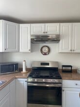 1013 Highland Ave, Unit ADU in Glendale, CA - Building Photo - Building Photo