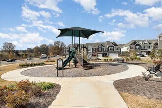 3233 Lilac Grove Dr in Charlotte, NC - Building Photo - Building Photo