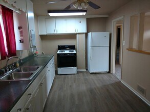 1809 W 32nd St in Pueblo, CO - Building Photo - Building Photo