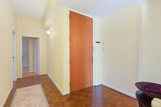 2123 California St NW, Unit E6 in Washington, DC - Building Photo - Building Photo