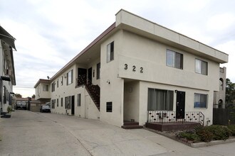 322 N Oxford Ave in Los Angeles, CA - Building Photo - Building Photo