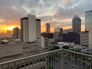 777 N Ashley Dr in Tampa, FL - Foto de edificio - Building Photo