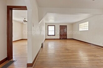 7125 Theodore Ave in Jennings, MO - Building Photo - Building Photo