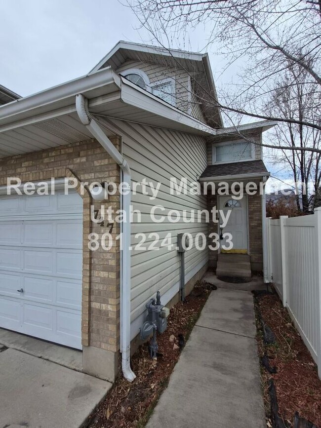 747 Hanover Dr in Orem, UT - Building Photo - Building Photo