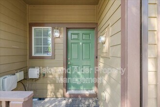 445 SW 149th Terrace in Beaverton, OR - Building Photo - Building Photo