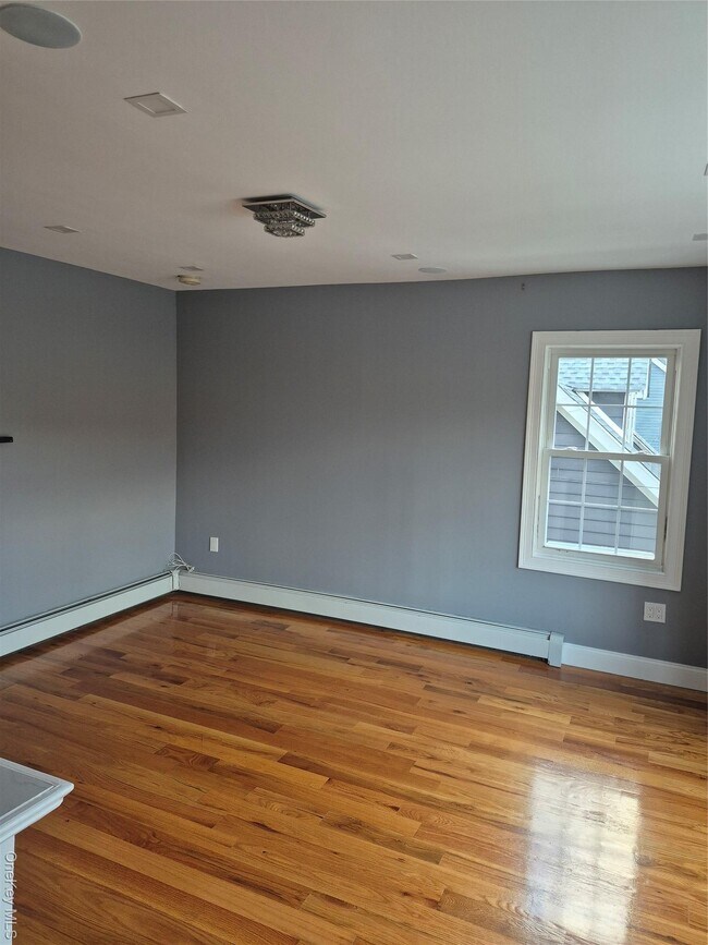 190-18-190114 114th Dr in Queens, NY - Building Photo - Building Photo