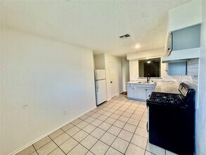 5105 Purple Sage Dr in Austin, TX - Building Photo - Building Photo