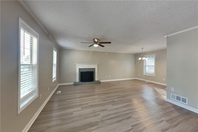 102 Ashford Dr in Dallas, GA - Building Photo - Building Photo