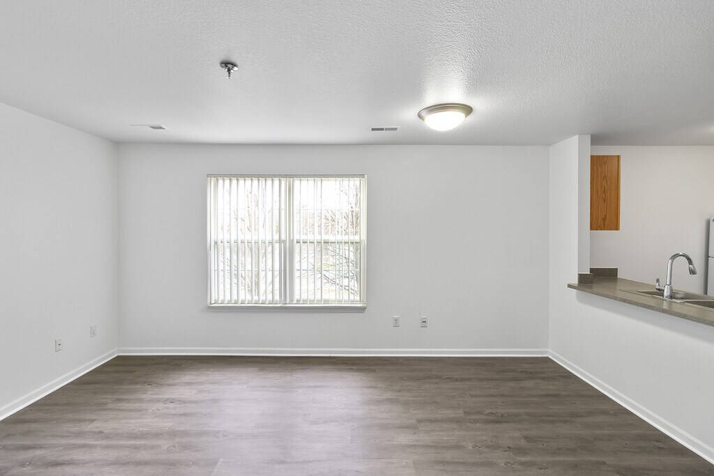 Lynden Parke Ypsilanti, MI Apartments