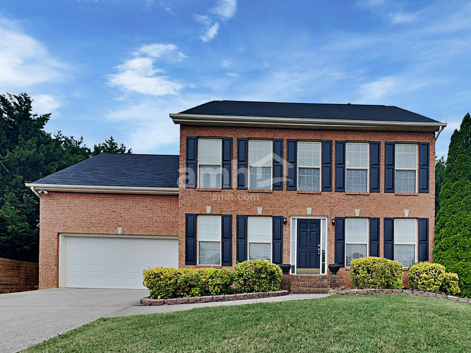 10305 Saint Regence Ln in Knoxville, TN - Building Photo